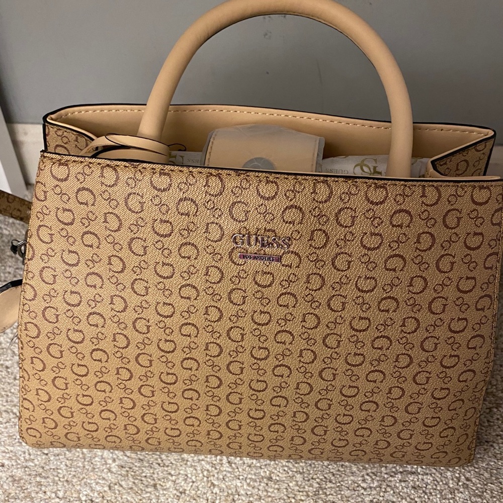 GUESS MOCHA HANDBAG